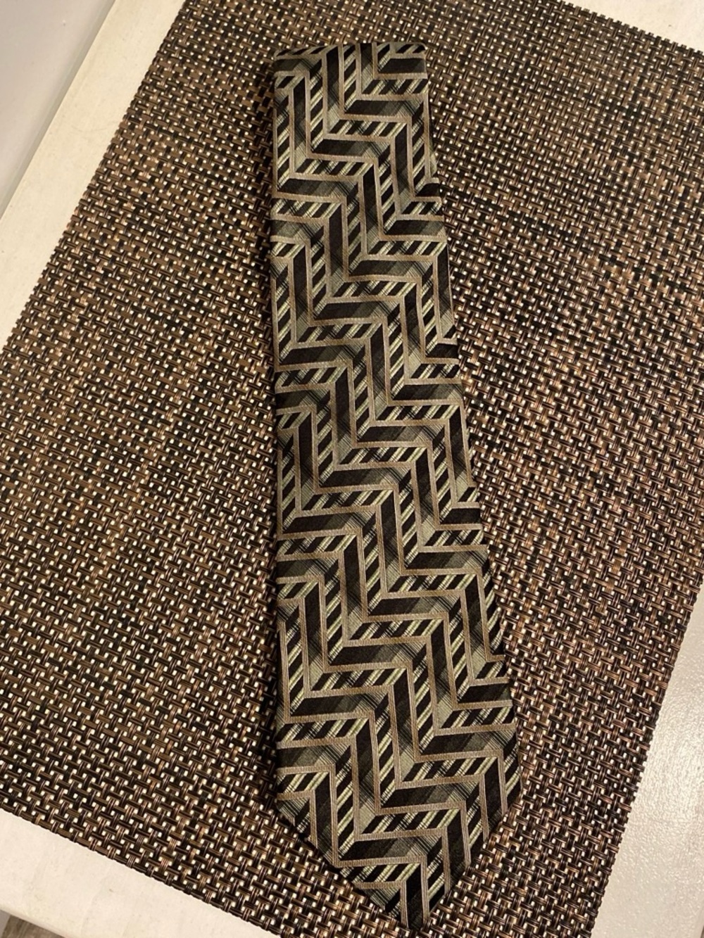 Paul Dione Men's Silk Chevron Pattern Dress Tie in Grey, Tan and Black